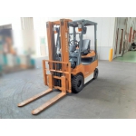 XE NÂNG ĐIỆN NGỒI LÁI TOYOTA 1,5 TẤN