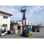 Xe nâng điện Komatsu 2 tấn năm 2013