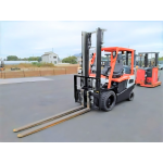 XE NÂNG ĐIỆN NGỒI LÁI SUMITOMO 3 TẤN GIÁ RẺ