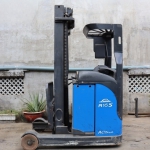 XE NÂNG HÀNG TẦM CAO LINDE