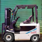 XE NÂNG ĐIỆN NISSAN 2,5 TẤN