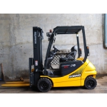 XE NÂNG ĐIỆN NGỒI LÁI KOMATSU 2 TẤN