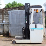 XE NÂNG ĐIỆN ĐỨNG LÁI UNICARRIERS 2,5 TẤN