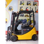 Xe nâng điện Komatsu FB15-12