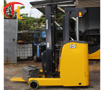 XE NÂNG ĐIỆN ĐỨNG LÁI KOMATSU 1,5 TẤN