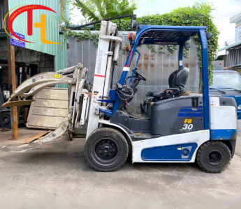 XE NÂNG ĐIỆN 3 TẤN THƯƠNG HIỆU KOMATSU NHẬP BÃI (TẠM HẾT HÀNG)