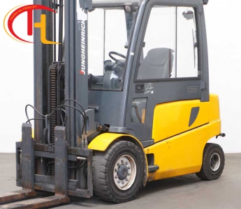XE NÂNG ĐIỆN JUNGHEINRICH