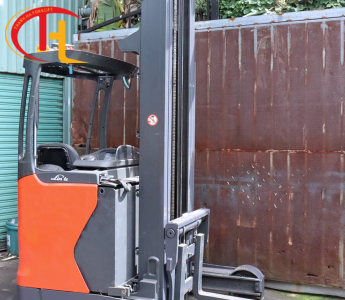 Xe Nâng Điện Reach Truck Linde R16-01