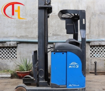 XE NÂNG HÀNG TẦM CAO LINDE