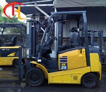 XE NÂNG ĐIỆN KOMATSU FE 2,5 TẤN