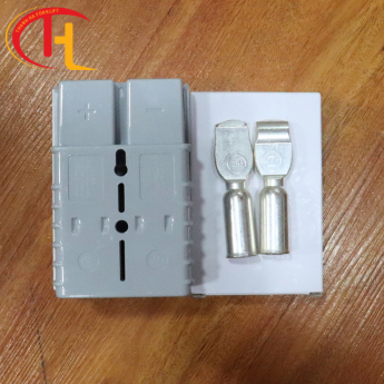 Giắc Sạc Xe Nâng 350A - 823003