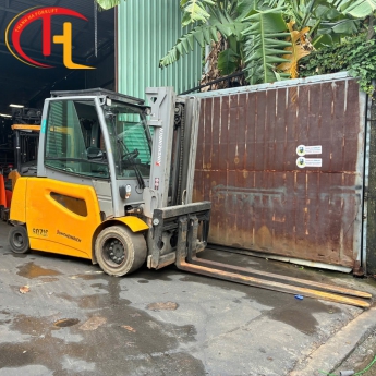 XE NÂNG ĐIỆN JUNGHEINRICH EFG 545s 4.5 TẤN ĐỜI 2019