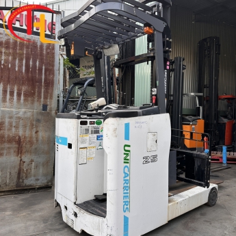 Xe nâng điện đứng lái Unicarriers 2.5 tấn nâng cao 4 mét