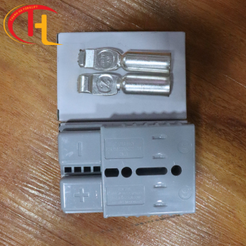 Giắc Sạc Xe Nâng 175A - 823011
