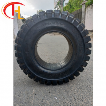 BÁNH ĐẶC XE NÂNG PHOENIX