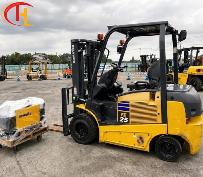 Xe Nâng Điện Komatsu FE25-1 2.5 Tấn 72V Sản Xuất 2020 ( HÀNG SẮP VỀ)