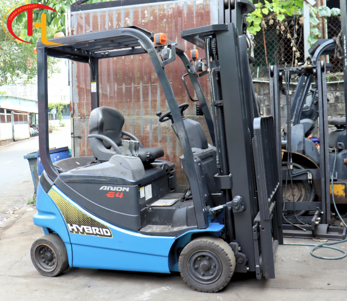 Xe nâng điện Komatsu FB15HB