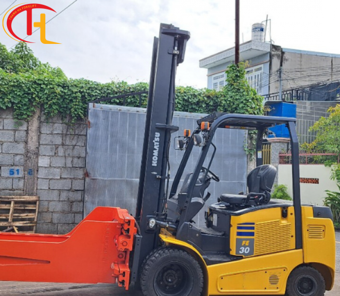 XE NÂNG ĐIỆN KẸP VUÔNG CÀNG DÀI 3 TẤN (TẠM HẾT HÀNG)