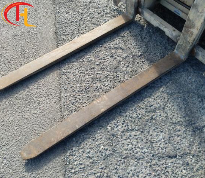 XE NÂNG ĐIỆN 1500KG KOMATSU