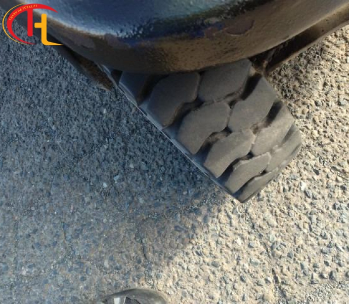 XE NÂNG ĐIỆN 1500KG KOMATSU