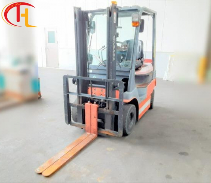 XE NÂNG ĐIỆN TẢI TRỌNG 1.0 TẤN TOYOTA HÀNG BÃI