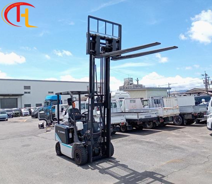 XE NÂNG ĐIỆN UNICARRIERS 2.5 TẤN HÀNG NHẬP BÃI NHẬT
