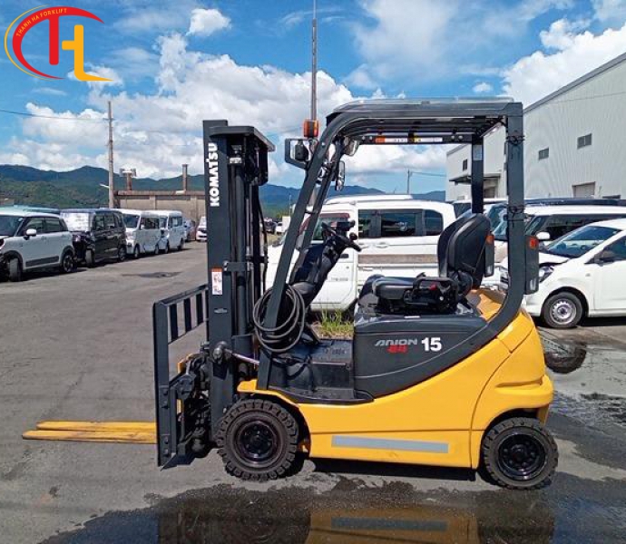 XE NÂNG ĐIỆN KOMATSU 1.5 TẤN ĐỜI CAO HÀNG NHẬP BÃI