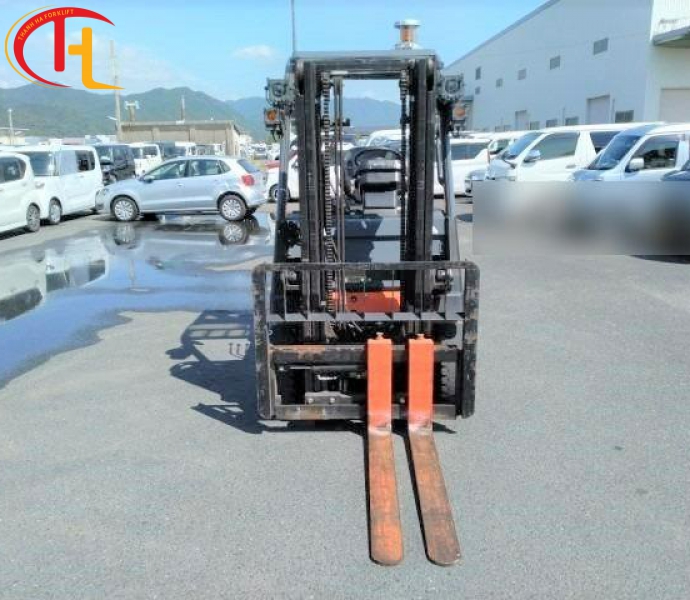 XE NÂNG ĐIỆN TOYOTA 2.5 TẤN NGỒI LÁI - 8FBB25