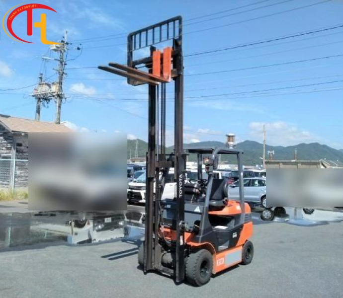 XE NÂNG ĐIỆN TOYOTA 2.5 TẤN NGỒI LÁI - 8FBB25