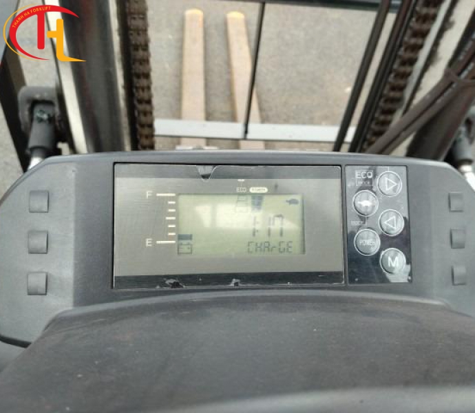 XE NÂNG ĐIỆN NGỒI LÁI SUMITOMO 3 TẤN GIÁ RẺ