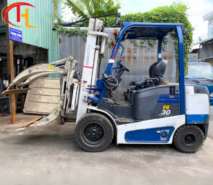 XE NÂNG ĐIỆN 3 TẤN THƯƠNG HIỆU KOMATSU NHẬP BÃI (TẠM HẾT HÀNG)
