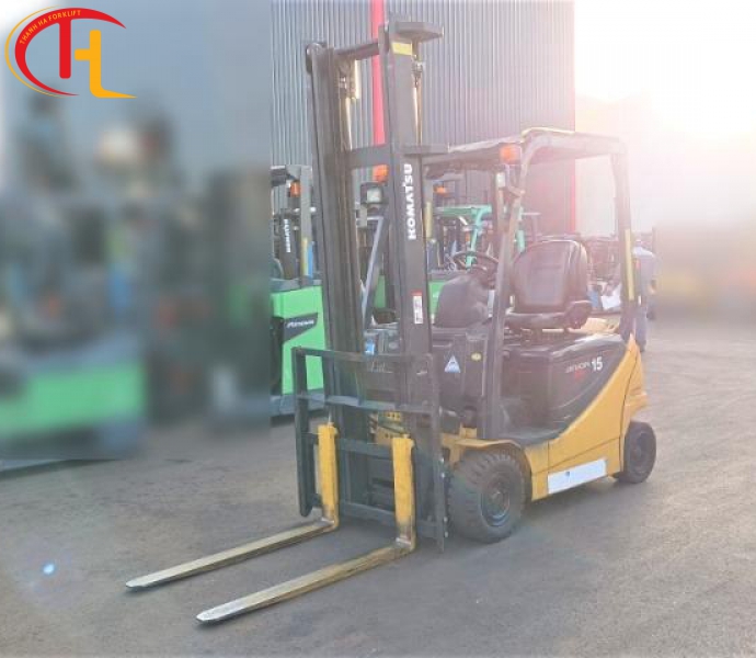 Xe nâng điện ngồi lái 1,5 tấn KOMATSU FB15-12