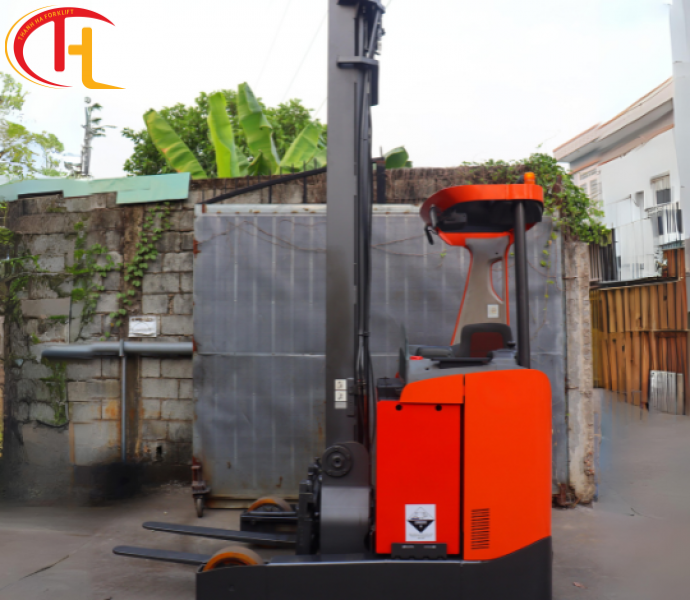 XE NÂNG ĐIỆN BT CHO KHO HÀNG