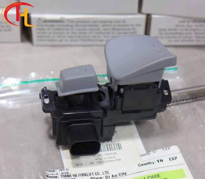 CẦN SỐ XE NÂNG BT