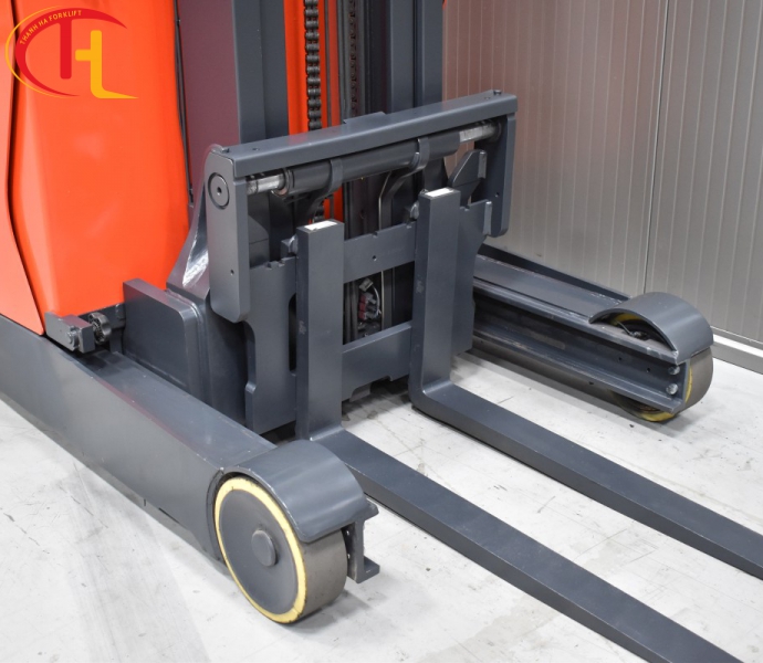Xe Nâng Ngồi Lái 1,6 Tấn - Linde R16HD-01
