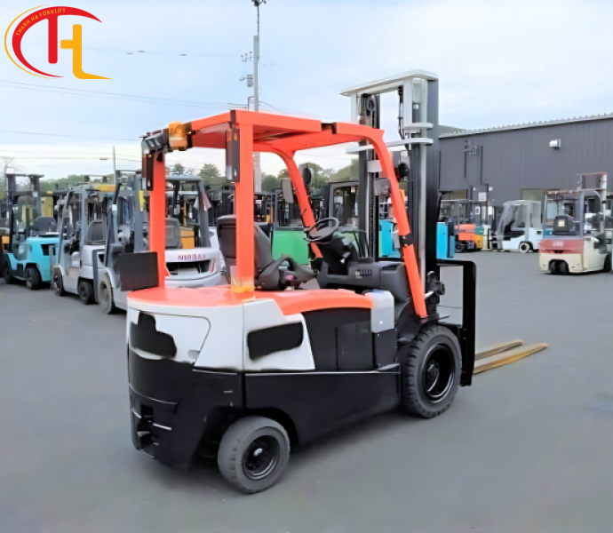 XE NÂNG ĐIỆN NGỒI LÁI SUMITOMO 3 TẤN GIÁ RẺ
