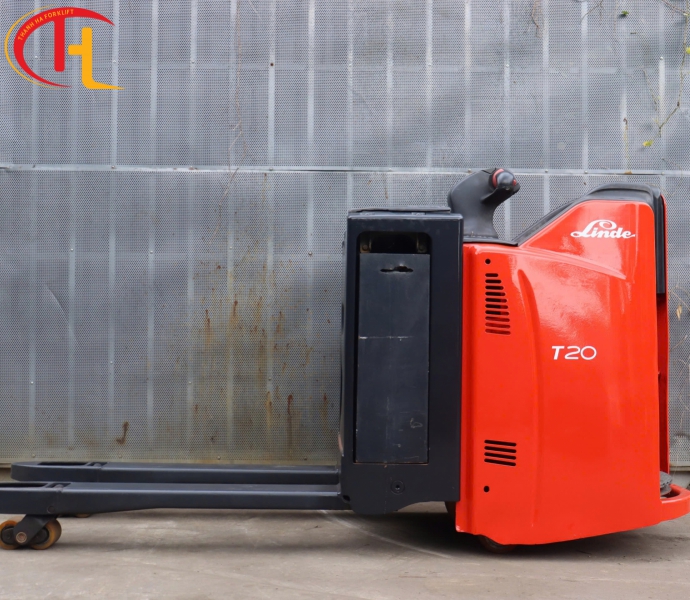 Xe nâng điện đứng lái Linde T20