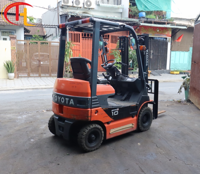 Xe Nâng Điện Toyota 8FB10 1 Tấn – Sản Xuất 07/2018
