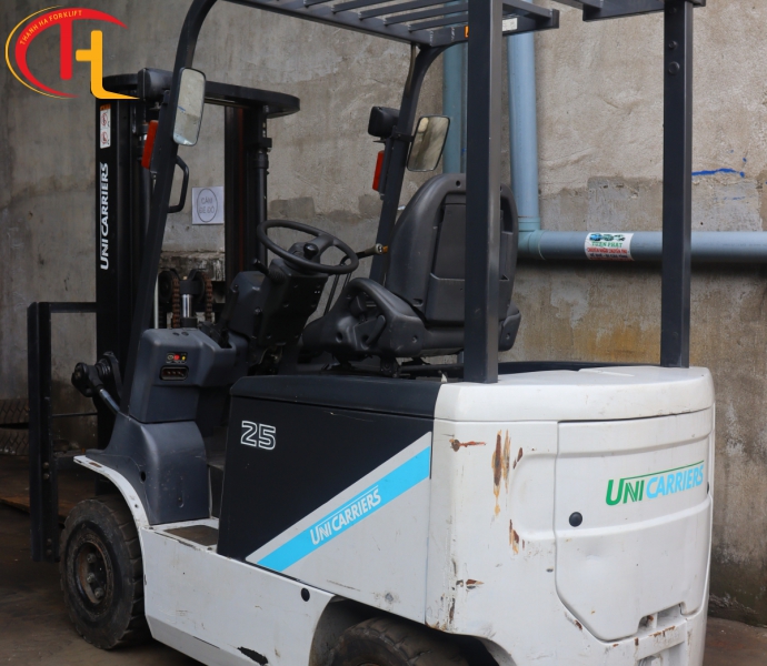 XE NÂNG ĐIỆN NGỒI LÁI 2,5 TẤN HIỆU UNICARRIERS