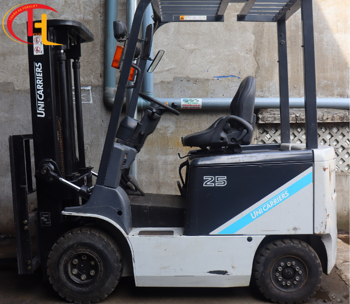 XE NÂNG ĐIỆN NGỒI LÁI 2,5 TẤN HIỆU UNICARRIERS