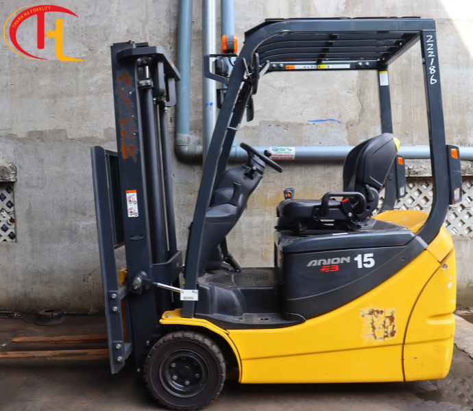XE NÂNG ĐIỆN 3 BÁNH 1,5 TẤN NGỒI LÁI (TẠM HẾT HÀNG)