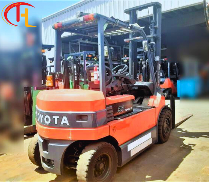 XE NÂNG ĐIỆN TOYOTA 3,5 TẤN