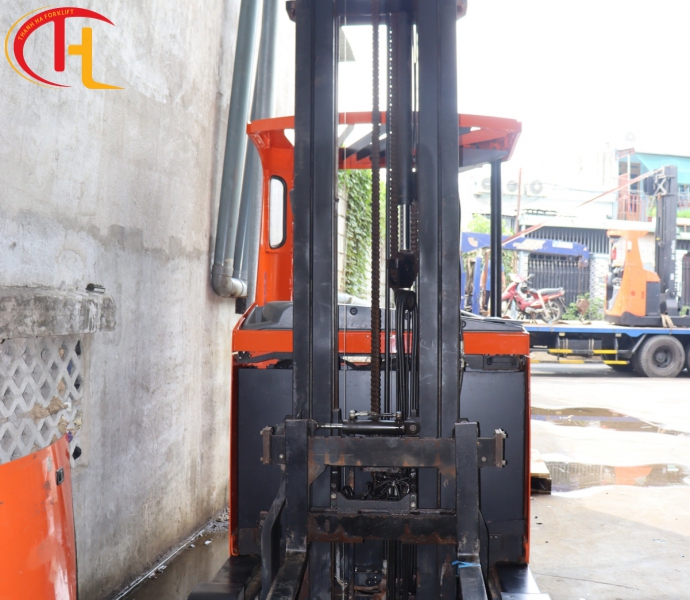 XE NÂNG HÀNG TẦM CAO BT