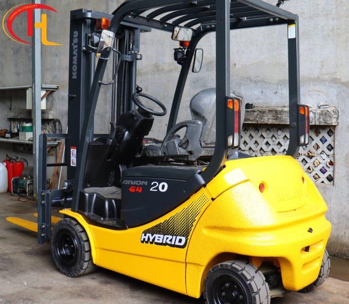 XE NÂNG ĐIỆN NGỒI LÁI KOMATSU 2 TẤN