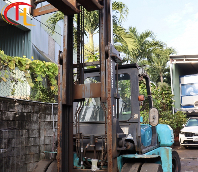 XE NÂNG DẦU 6 TẤN SUMITOMO
