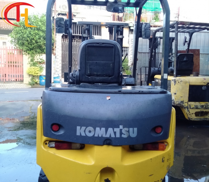 XE NÂNG ĐIỆN KOMATSU FE 2,5 TẤN