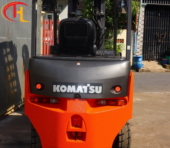 XE NÂNG ĐIỆN 2,5 TẤN KOMATSU
