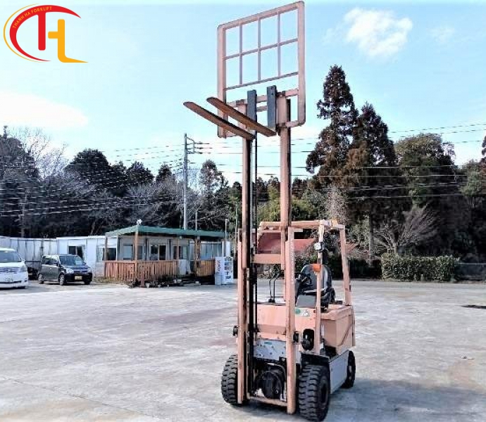 XE NÂNG ĐIỆN NGỒI LÁI 1,5 TẤN UNICARRIERS