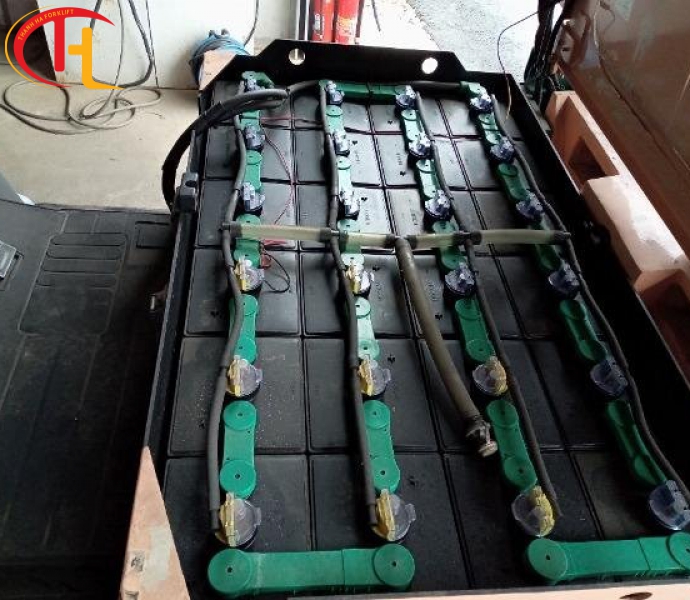 XE NÂNG ĐIỆN NGỒI LÁI 1,5 TẤN UNICARRIERS
