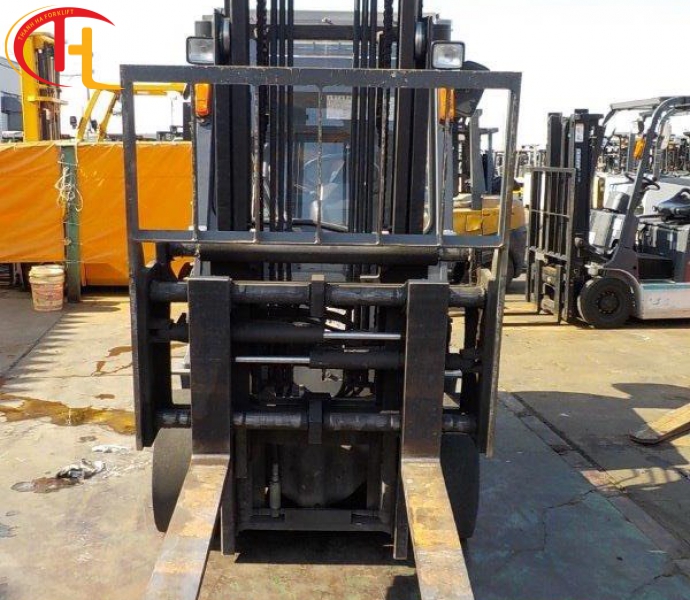 XE NÂNG ĐIỆN TCM 3 TẤN NGỒI LÁI GIÁ TỐT